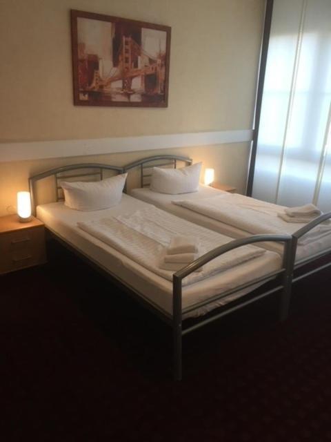 Wh Monteurhotel Papenburg Nord Exterior photo